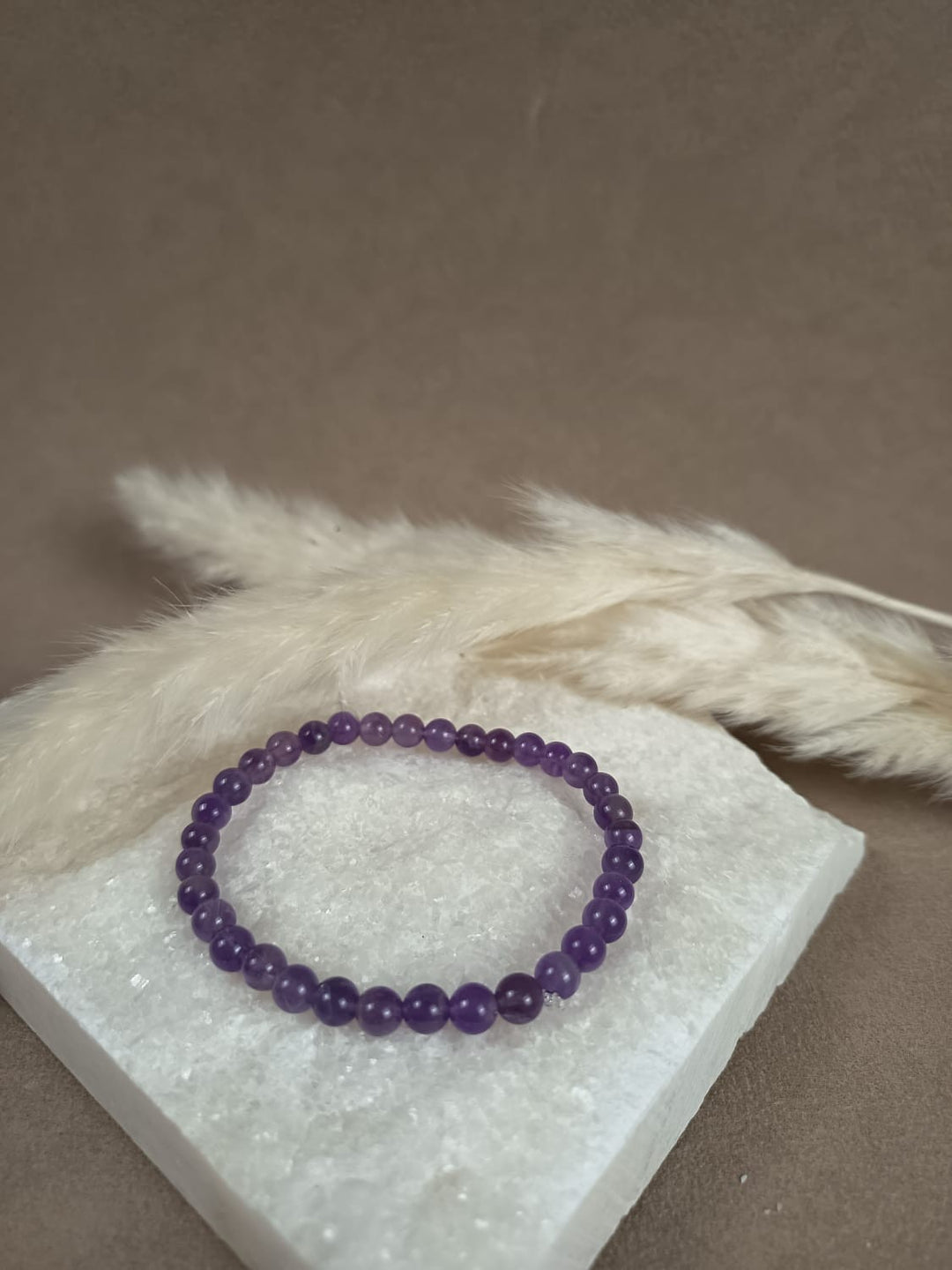 Handgemachtes Amethyst Armband 6 mm – spiritueller Edelsteinschmuck für Schutz, Klarheit und innere Ruhe von LUMARA