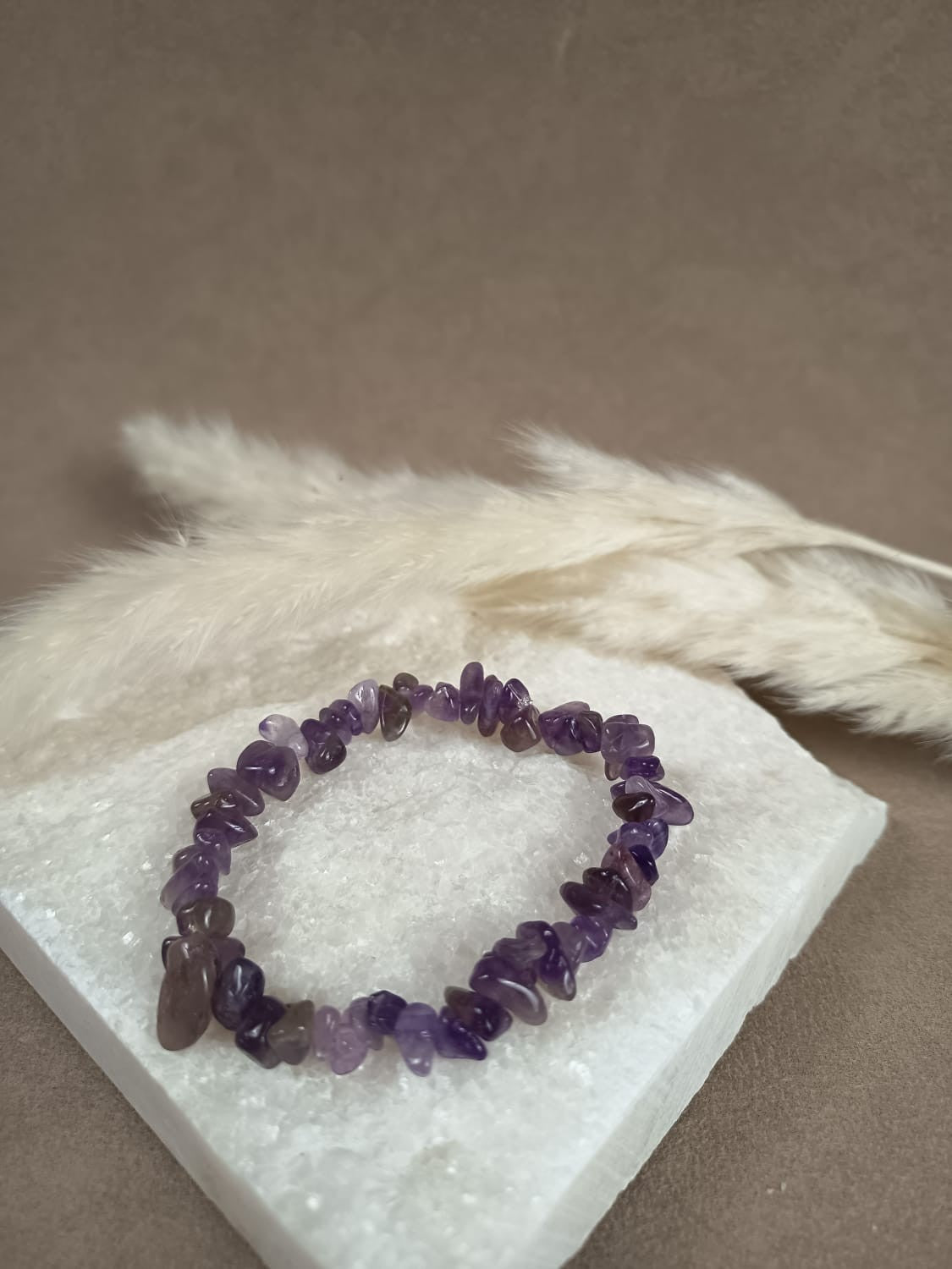 Lumara Handgefertigtes Amethyst Splitter Armband – spiritueller Edelsteinschmuck für innere Ruhe, Meditation und Intuition 
