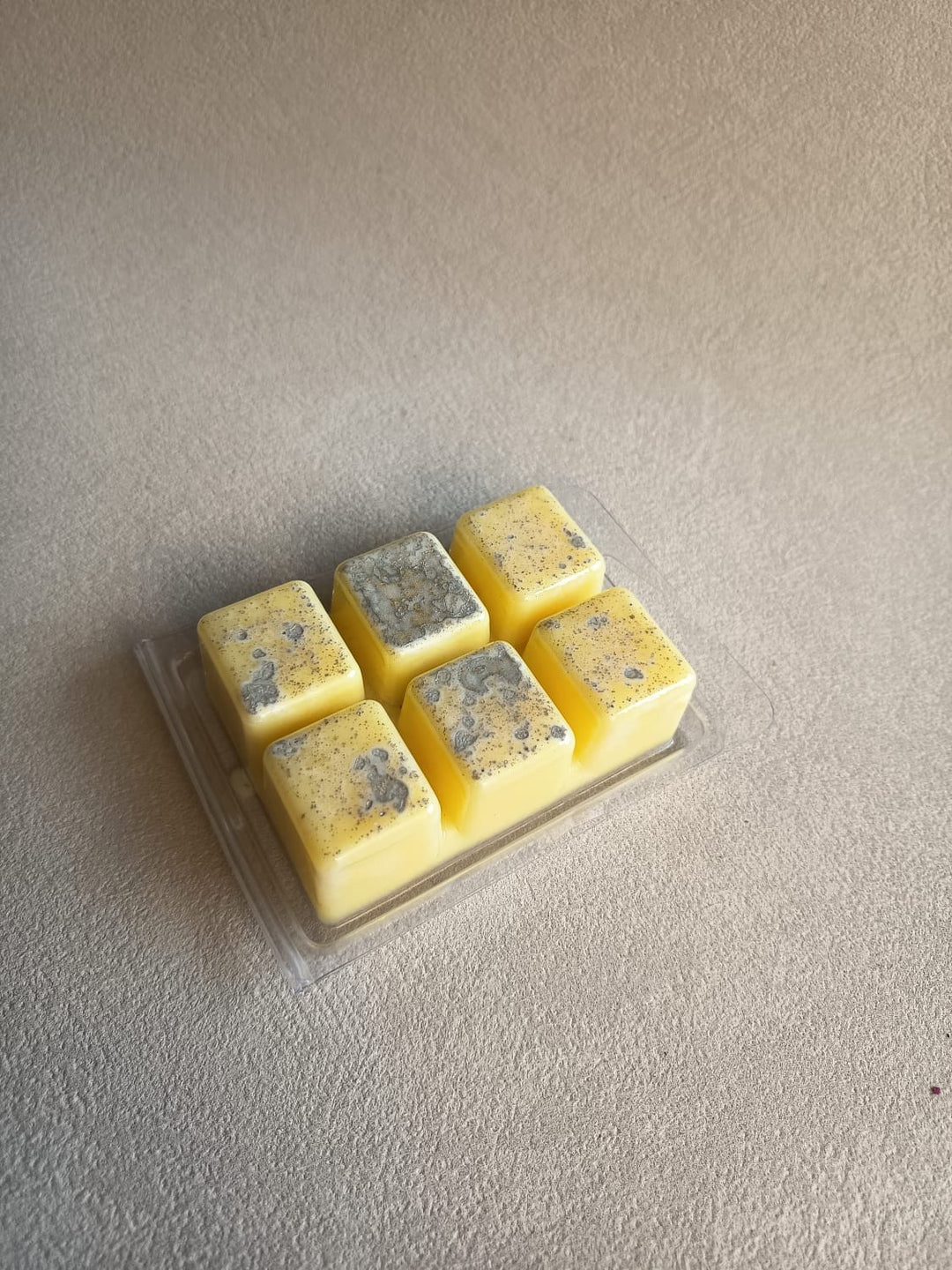 LUMARA Golden Rise Beltane Ritualkerze im Klarglas mit Kristallen, Blattgold und passenden Ritual-Teelichtern und waxmelts
