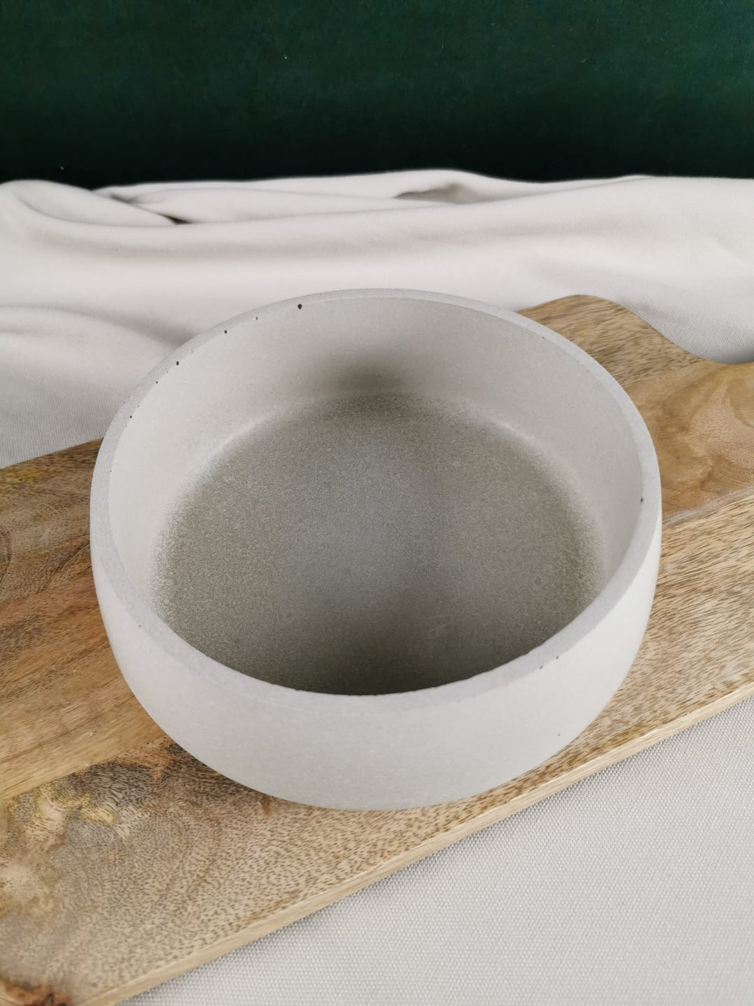Geometrische Betonschale in Nordic-Calm-Design – handgegossen, minimalistisch