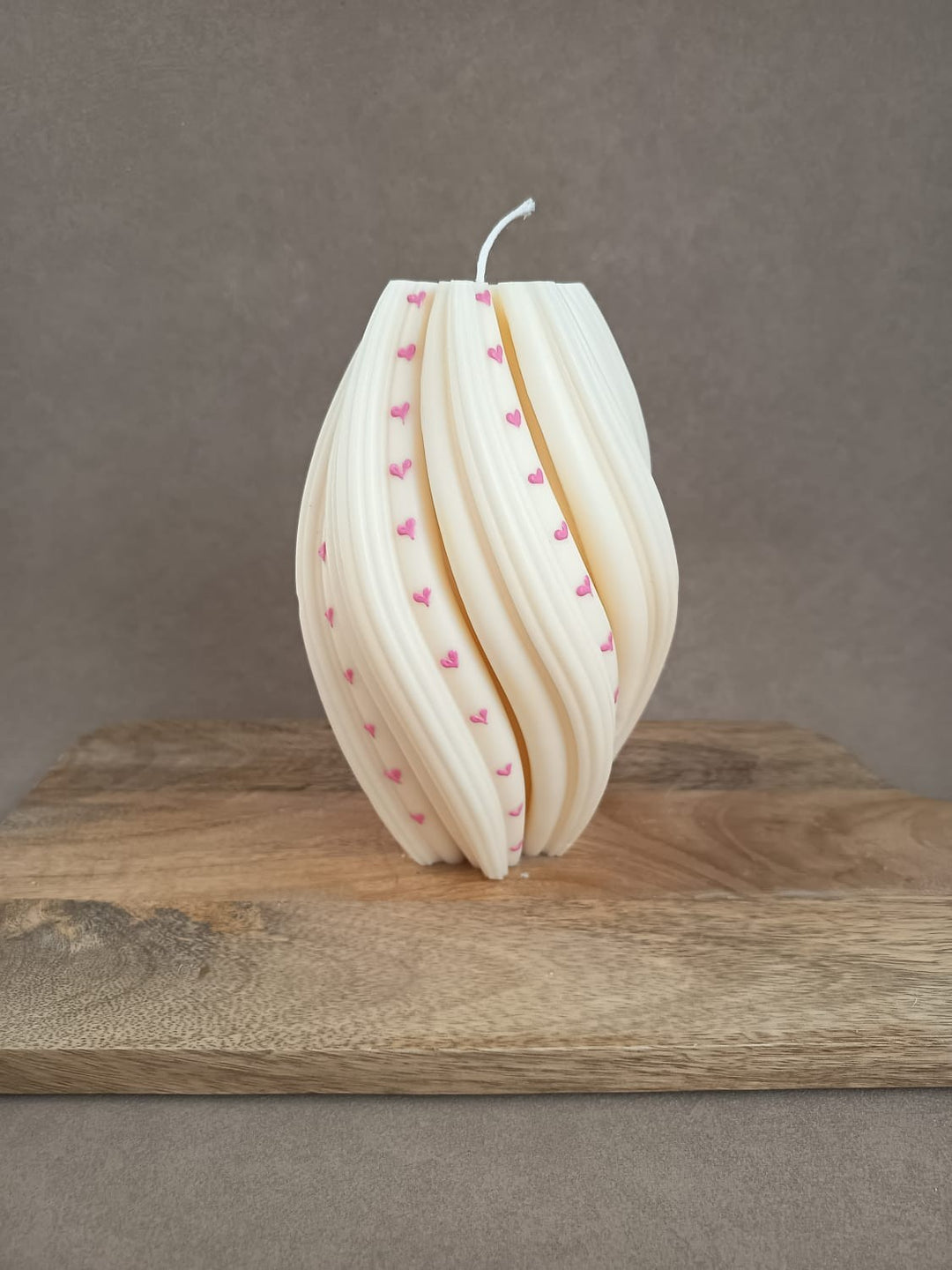 LUMARA SWIRL Kerze XL in Rosa – handgemachte Rapswachskerze