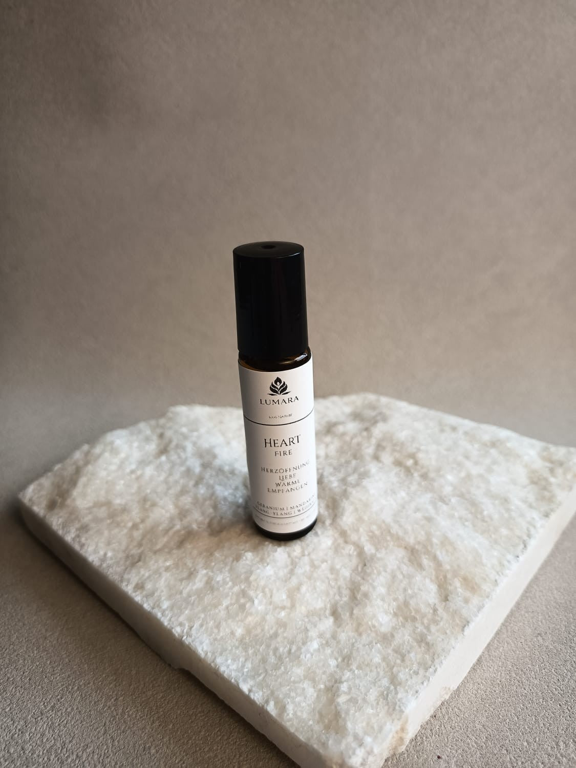 Heart Fire Beltane Ritualöl Roll-On von LUMARA für Herzöffnung und Selbstliebe