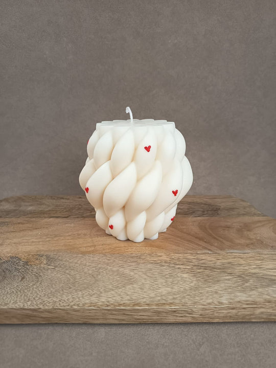 LUMARA Designkerze Knäul L in Rot – handgemachtes Valentinsgeschenk